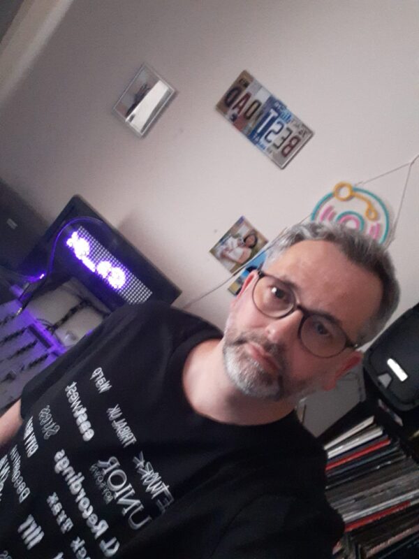 UK House Label Legends Tee - Image 3