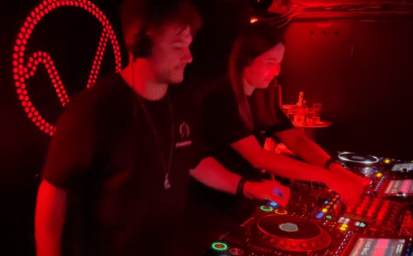 @rosmicsound wearing analogue back print tee during their set at Volks Nightclub, brighton